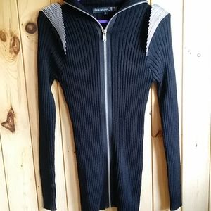 4 for 30$bedo sweater